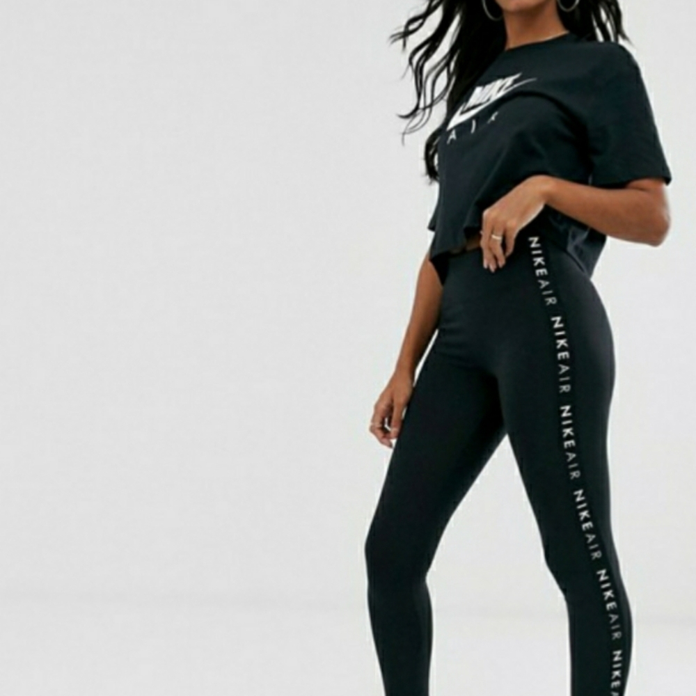 Nike Air Crop Top